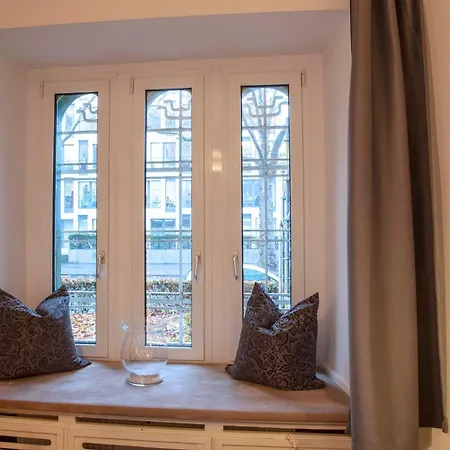 Apartamento Top-designerwohnung In Messenaehe *